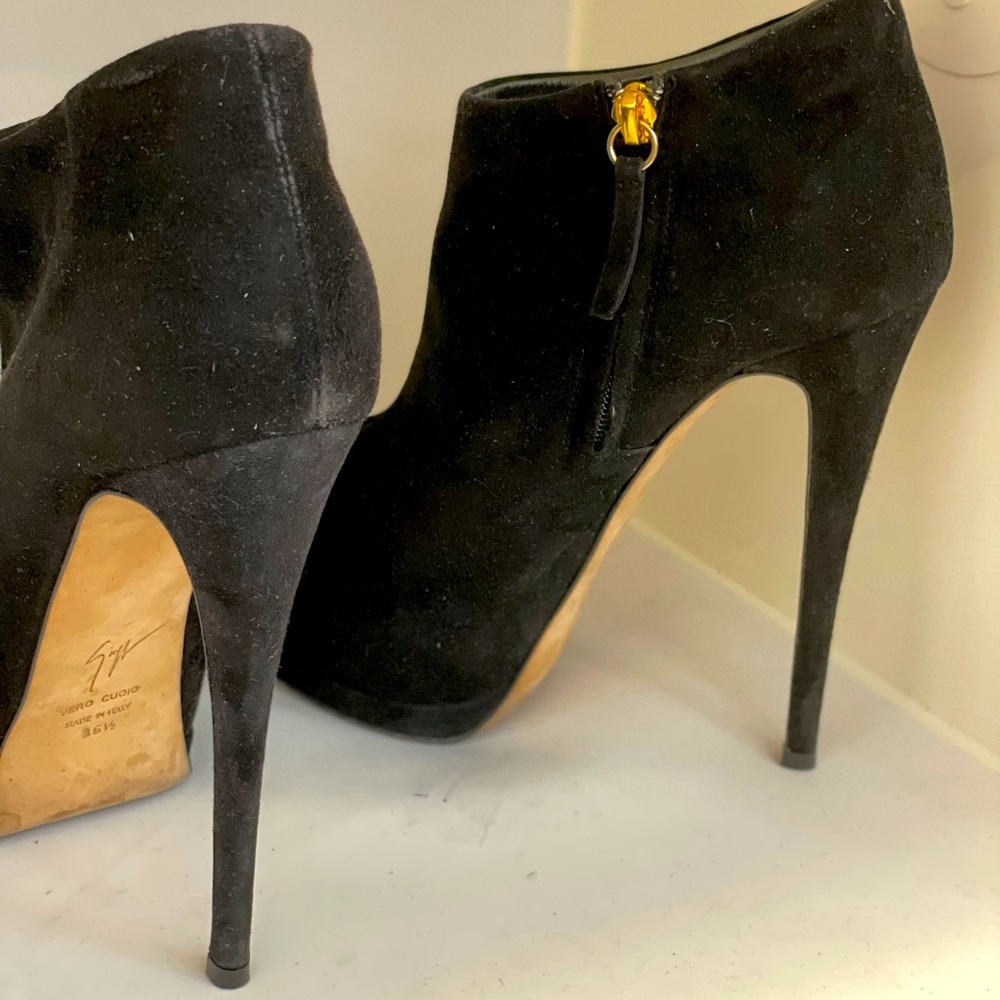 Giuseppe Zanotti - Picture 3 of 8
